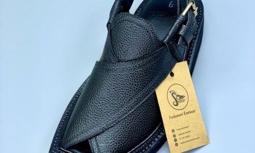 Kaptaan Chappal ( Black Dotted )