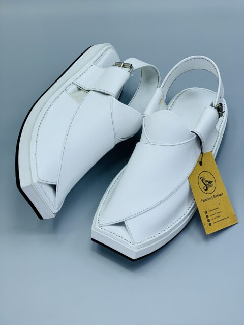 Air- Kaptaan White Chappal