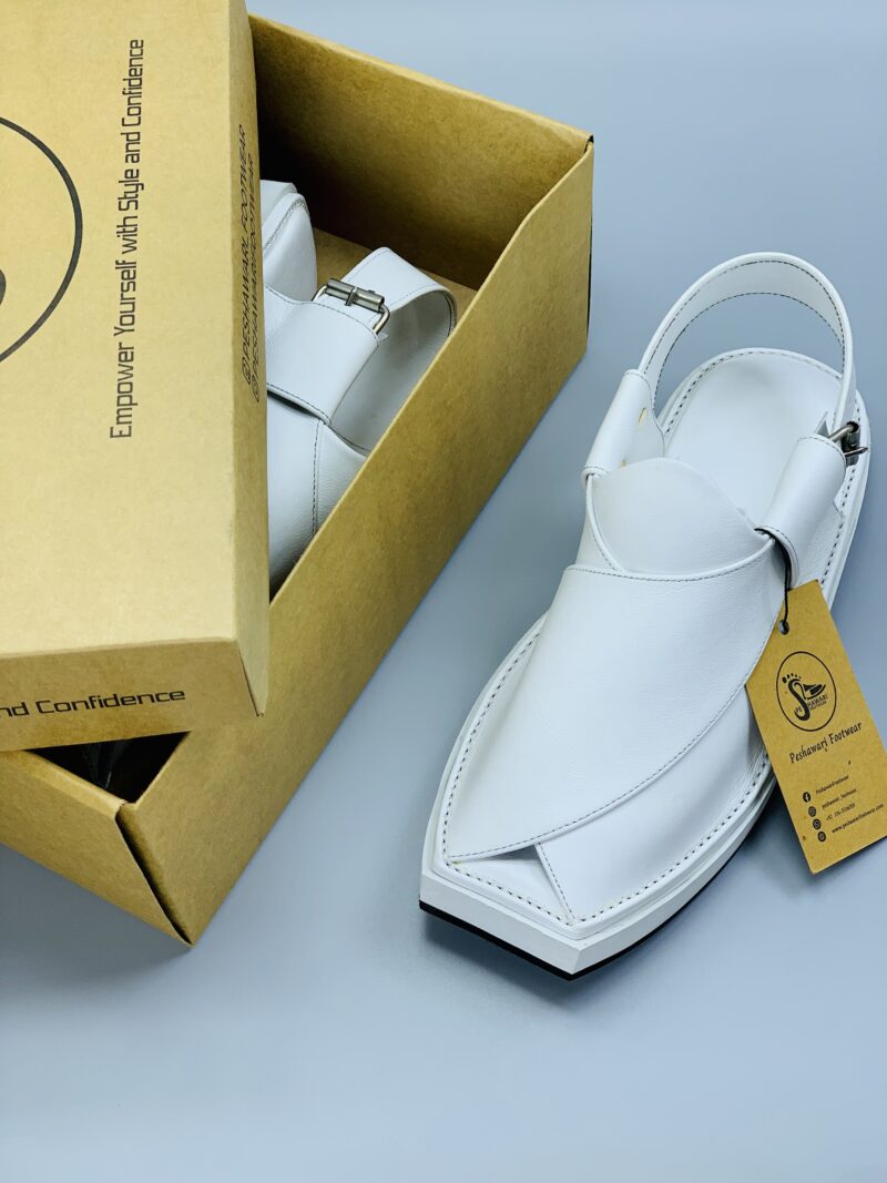 Air- Kaptaan White Chappal