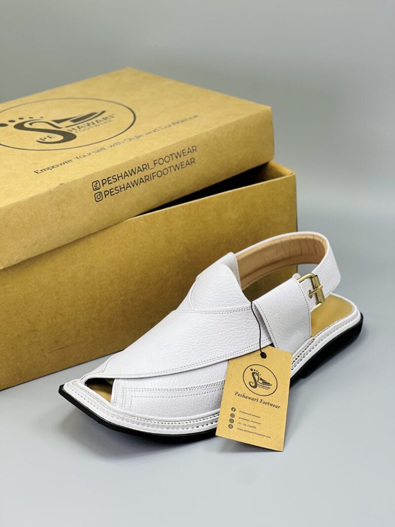 High Quality Triple Gear Style Chappal