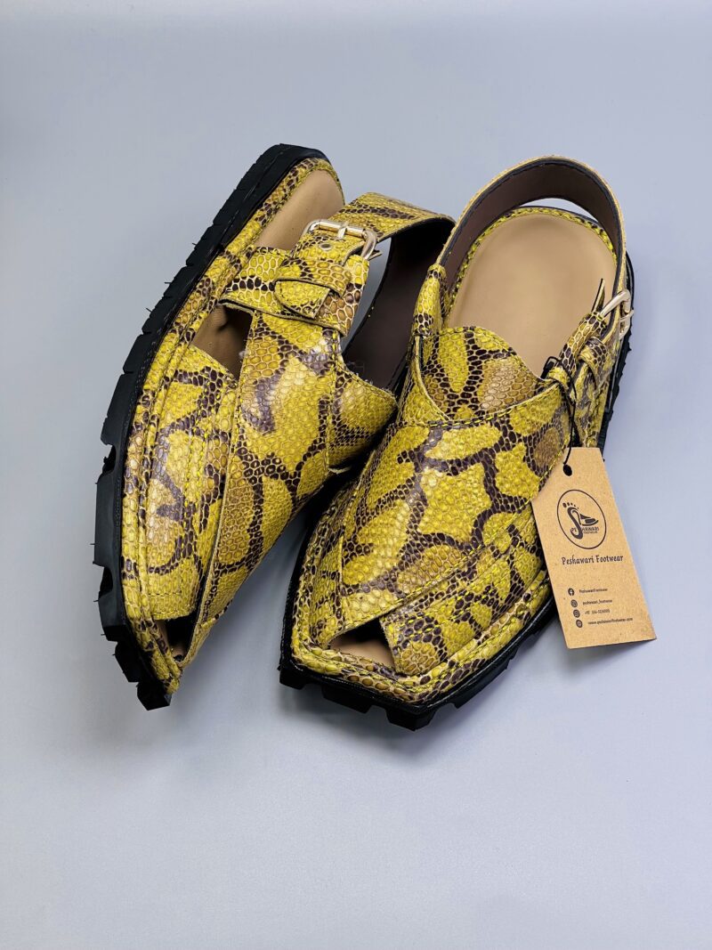 Snake Leather Shikari Chappal