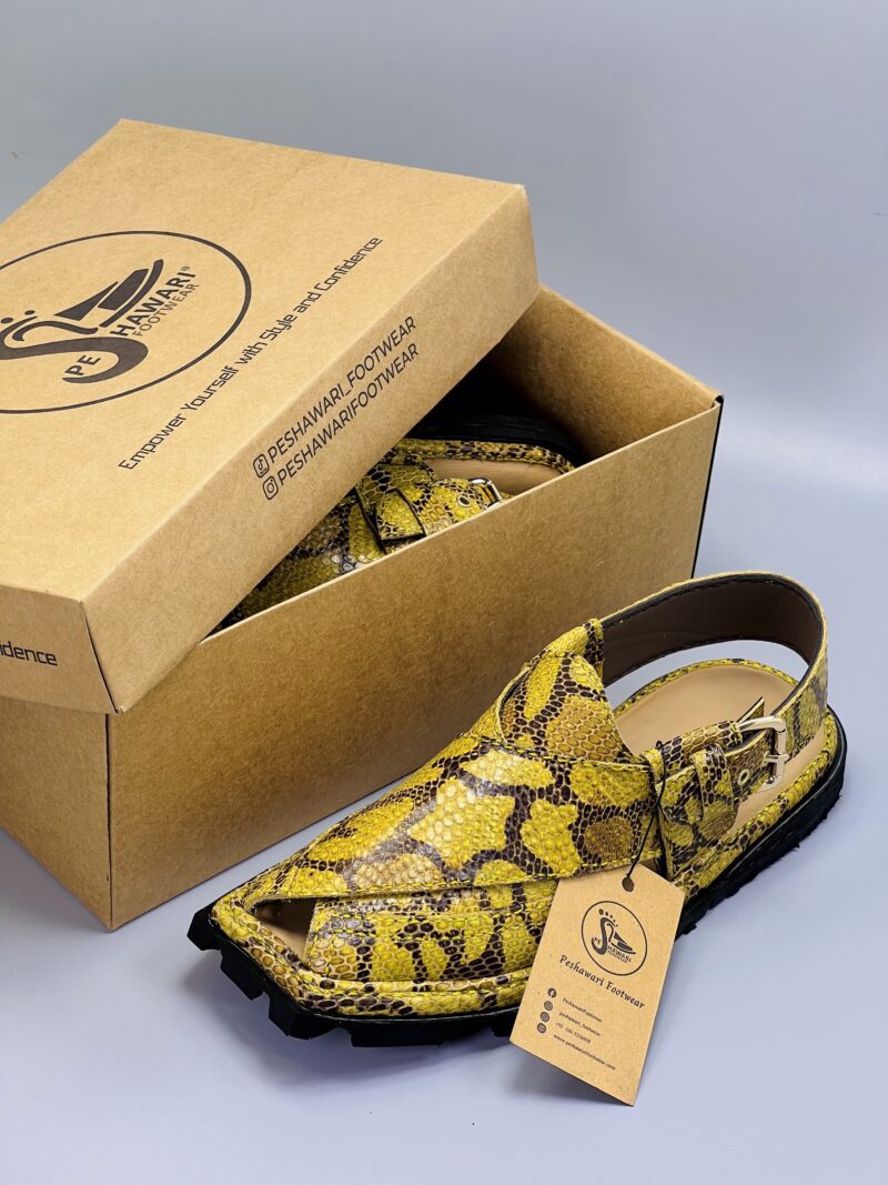 Snake Leather Shikari Chappal