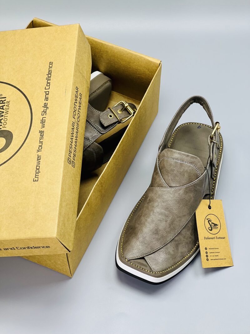 Pakhtun Grace Chappal B-0665