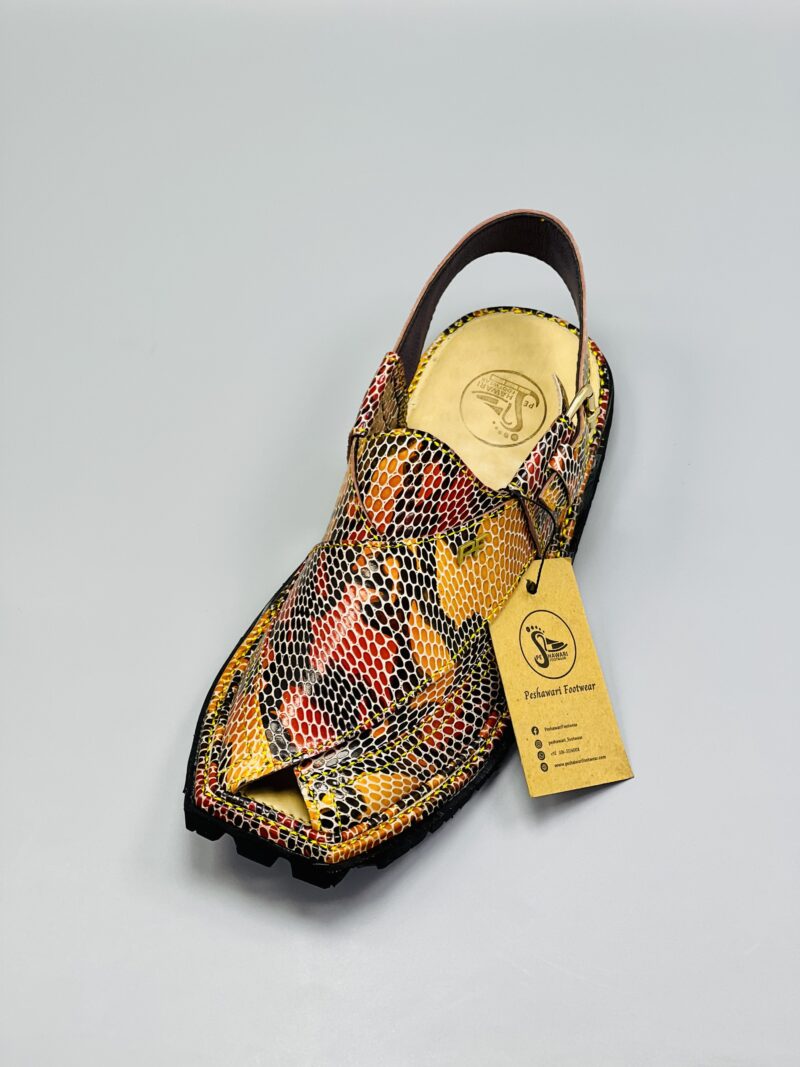 Magenta Leather Shikari Chappal